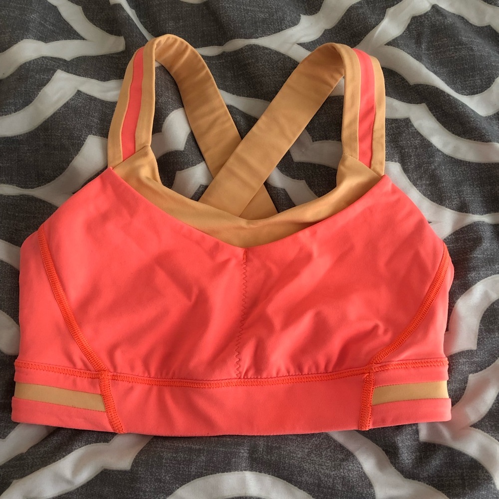 Lululemon sports bra !